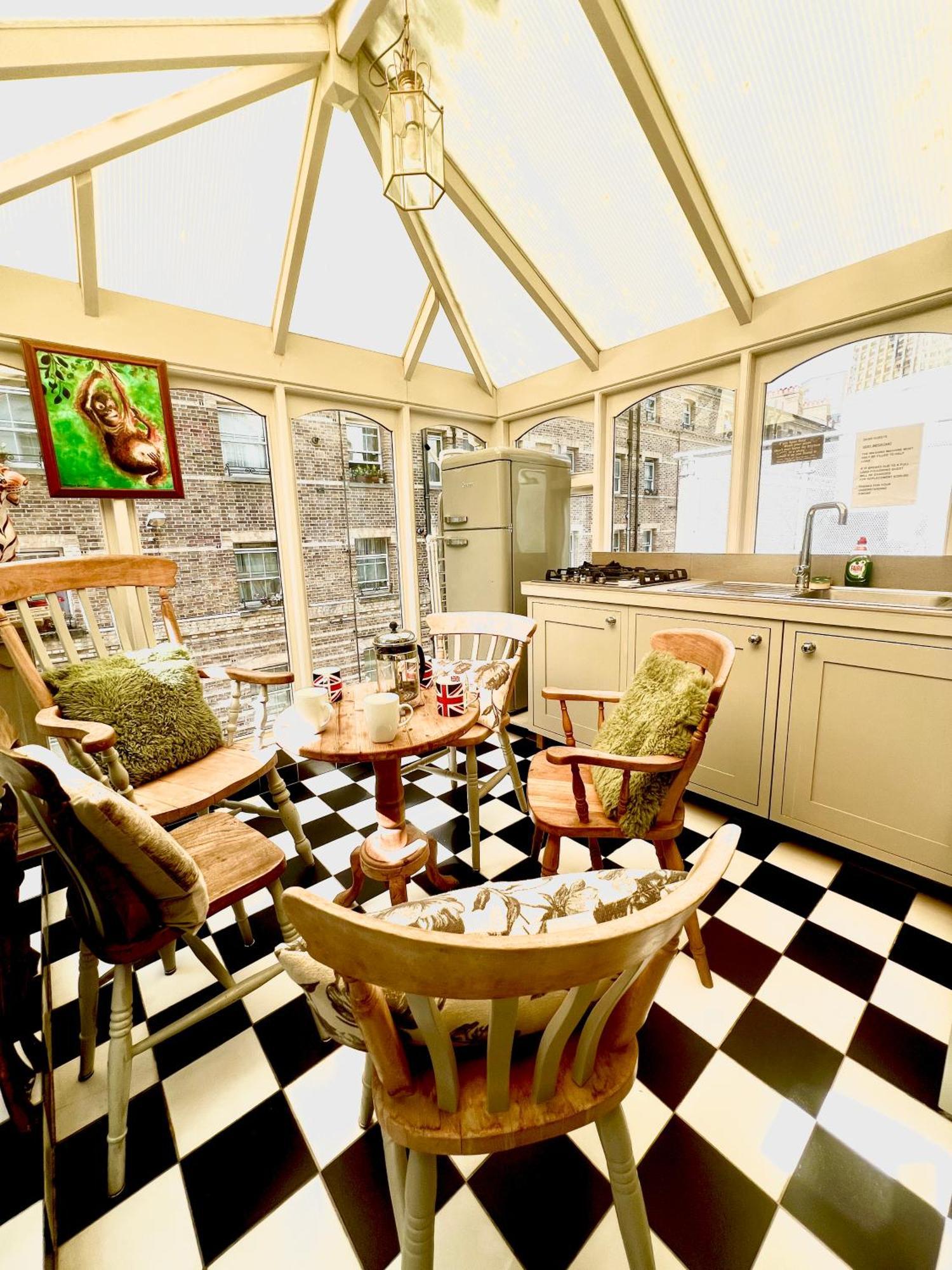 Апартаменти Victoria Belgravia Townhouse Лондон Екстер'єр фото